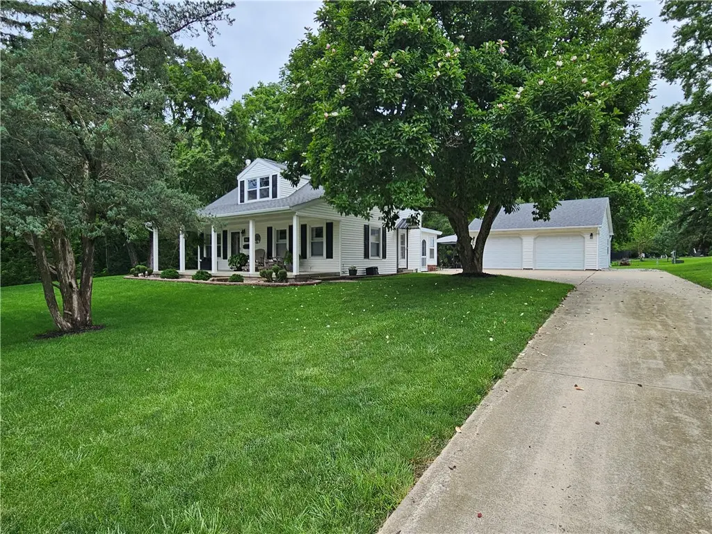 716 E Jackson Street, Sullivan, IL 61951 - #1