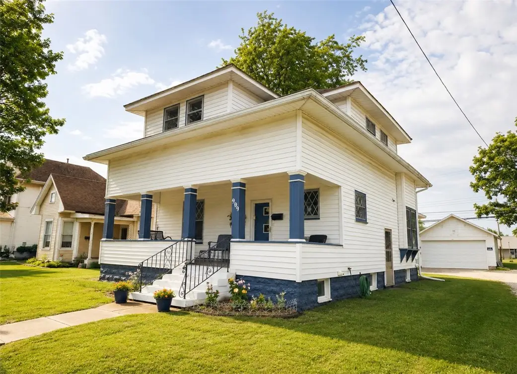 909 S Central Avenue, Paris, IL 61944 - #1