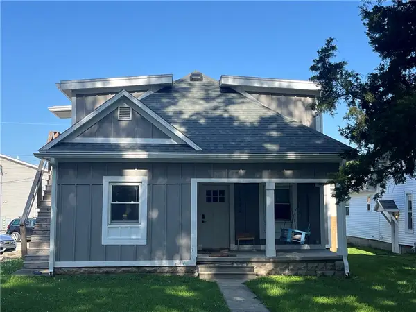 1532 2nd Street, Charleston, IL 61920