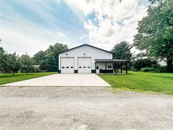 105 NE 9th Street, Casey, IL 62420