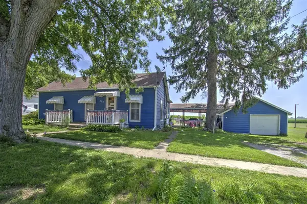 232 Locust Street, Maroa, IL 61756