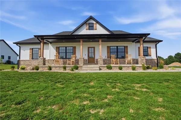 13212 Augusta National Drive, Effingham, IL 62401