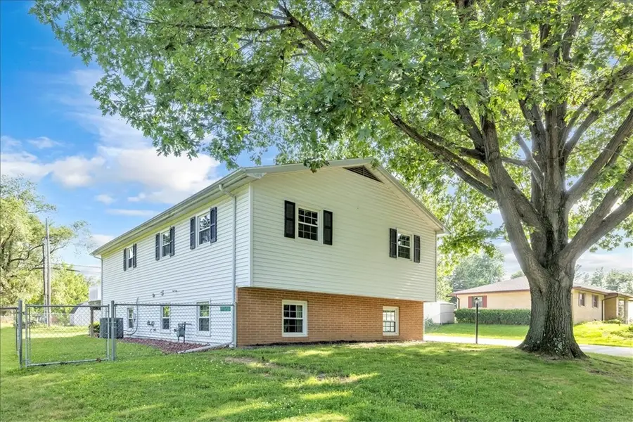 1525 Moorwood Drive, Decatur, IL 62521 - #3