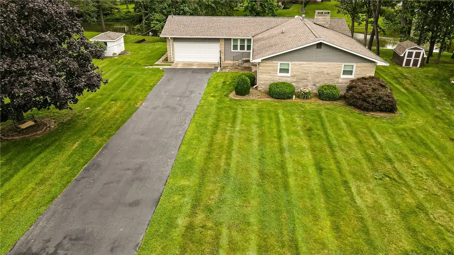 18 Lakewood Drive, Paris, IL 61944 - #3