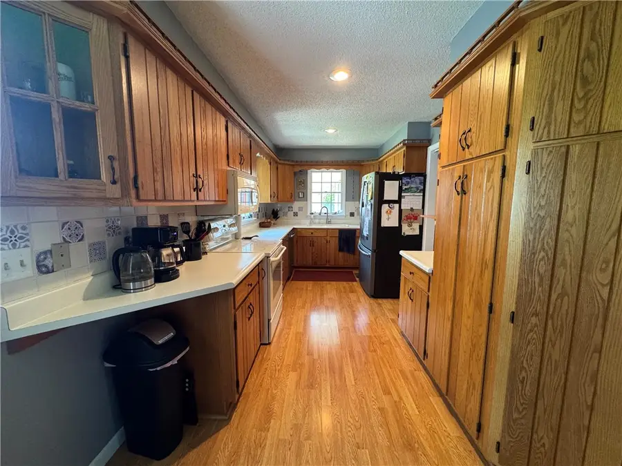 3309 Prairie Avenue, Mattoon, IL 61938 - #3