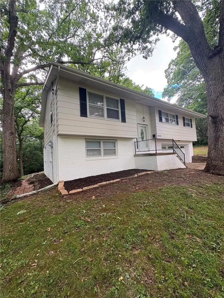 3235 Greenlake Drive, Decatur, IL 62521 - #3