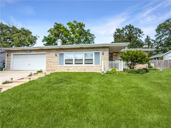 2220 W Ravina Park Road, Decatur, IL 62526