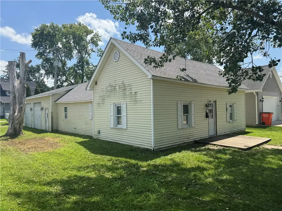 320 Walnut Street, Arthur, IL 61911 - #2