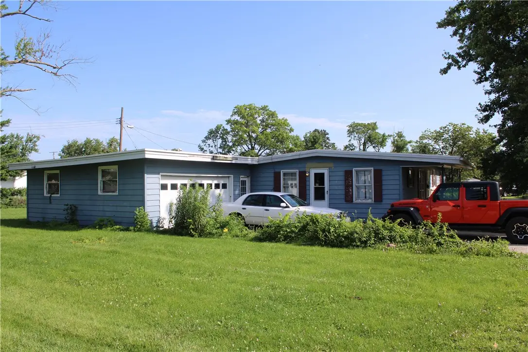 215 Fillmore Avenue, Charleston, IL 61920 - #1