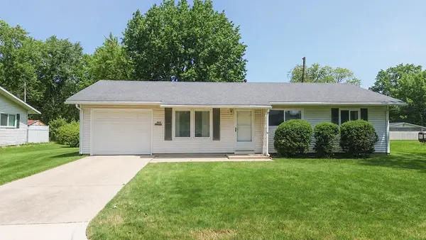 903 W Woodlawn Avenue, Danville, IL 61832