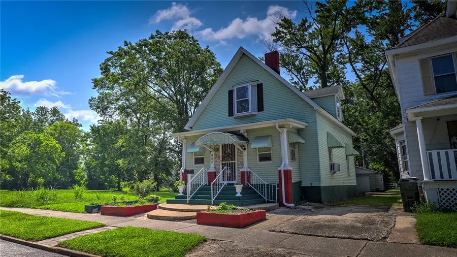 953 W Macon Street, Decatur, IL 62522 - #3