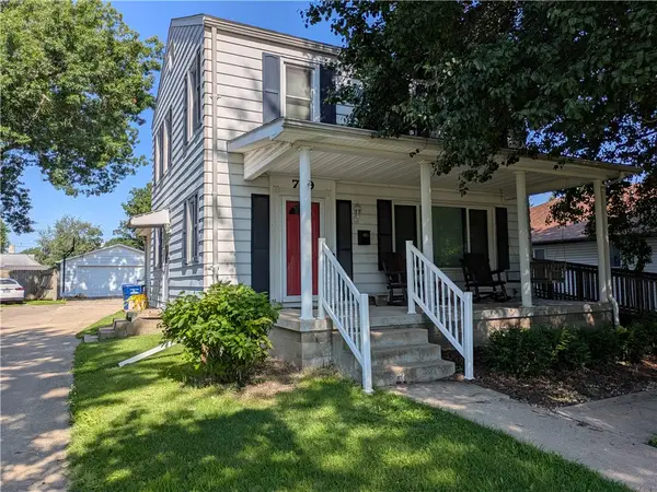 709 Ten Broeck Street, Paris, IL 61944