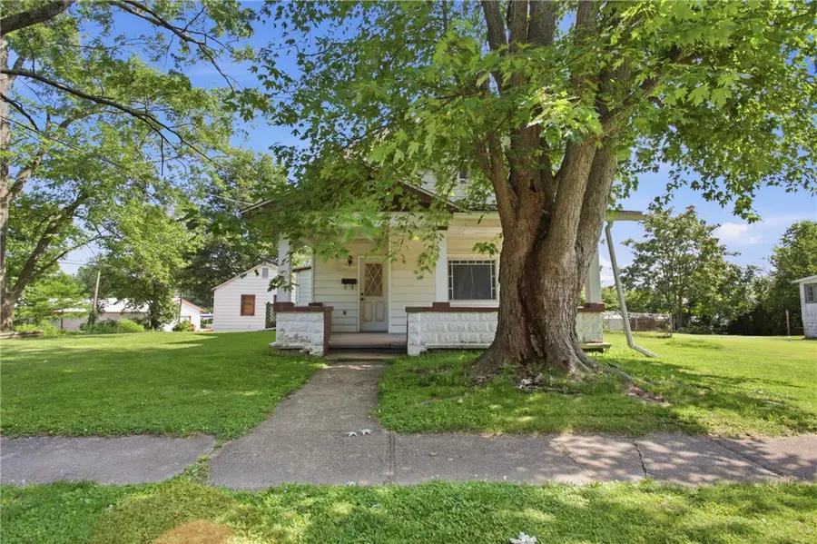 310 Morgan Street, Newton, IL 62448 - #2
