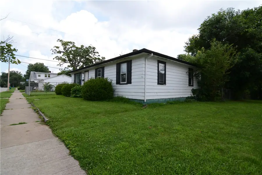 710 S 17th Street, Decatur, IL 62521 - #2