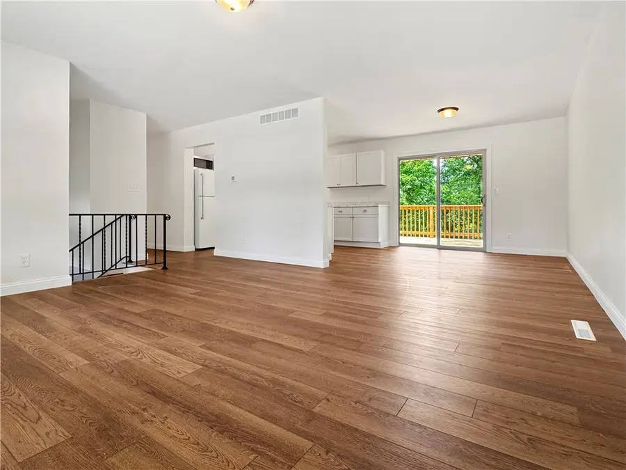 2301 Cortland Drive, Charleston, IL 61920 - #2