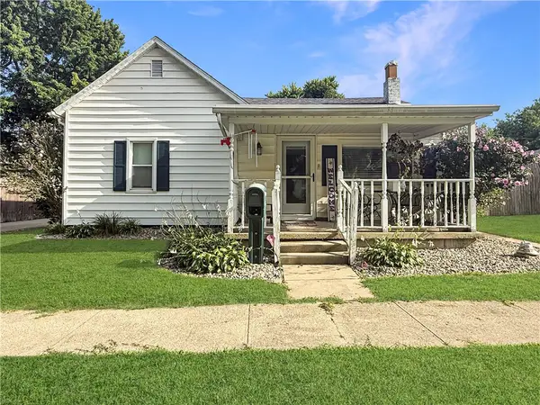 103 E Jefferson Avenue, Casey, IL 62420