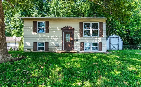 1905 Queen Mary Court, Decatur, IL 62526