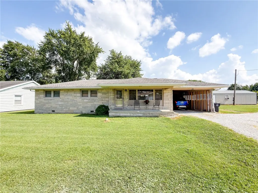 503 E Edgar Avenue, Casey, IL 62420 - #1