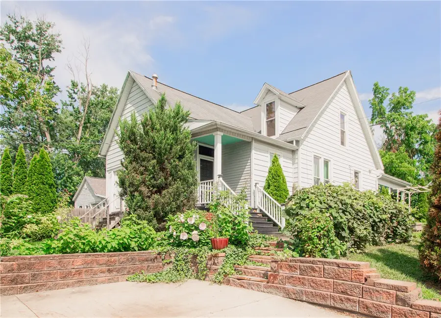1020 Van Buren Avenue, Charleston, IL 61920 - #2