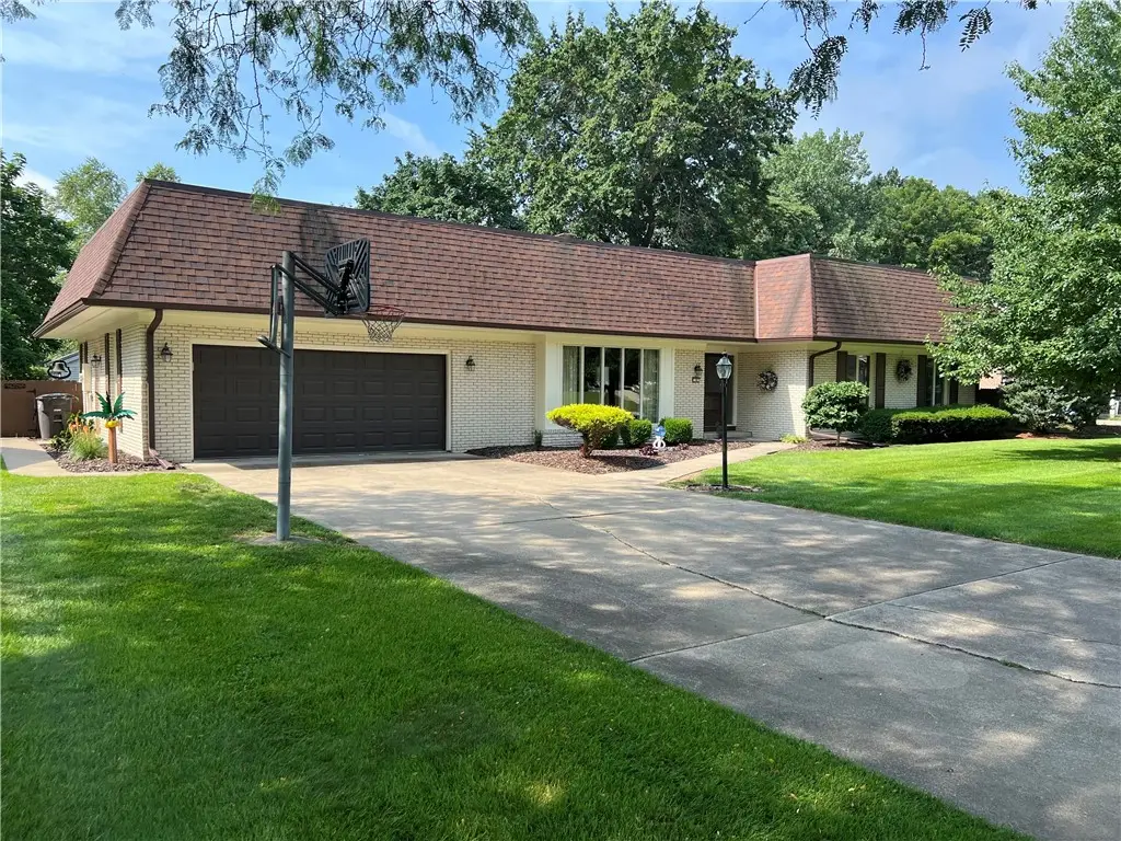 10 Lincolnshire Avenue, Danville, IL 61832 - #1