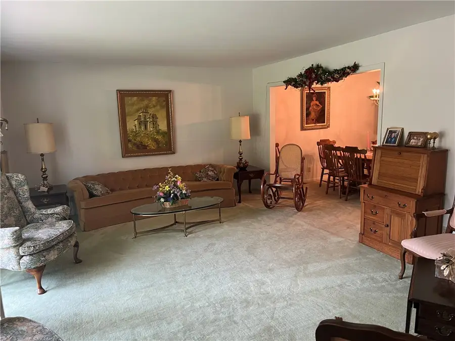 10 Lincolnshire Avenue, Danville, IL 61832 - #3