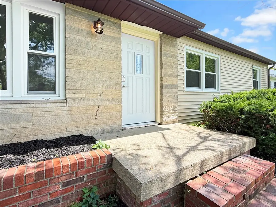 1712 N Stevens Avenue, Decatur, IL 62526 - #3