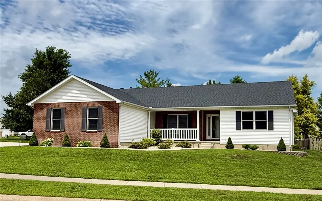 140 Lexington Circle, Mount Zion, IL 62549 - #1