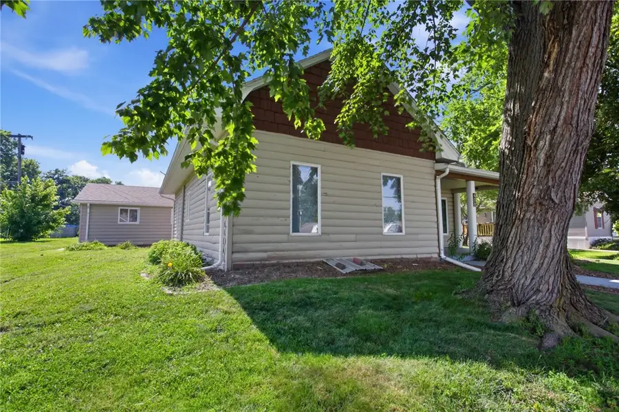 406 N 2nd Street, Altamont, IL 62411 - #3