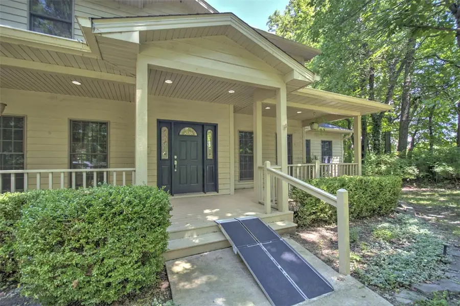 3255 Star Route Road, Oakley, IL 62501 - #2
