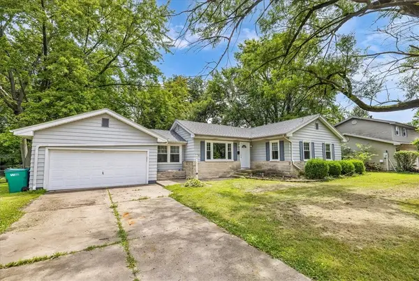 336 N Country Club Road, Decatur, IL 62521