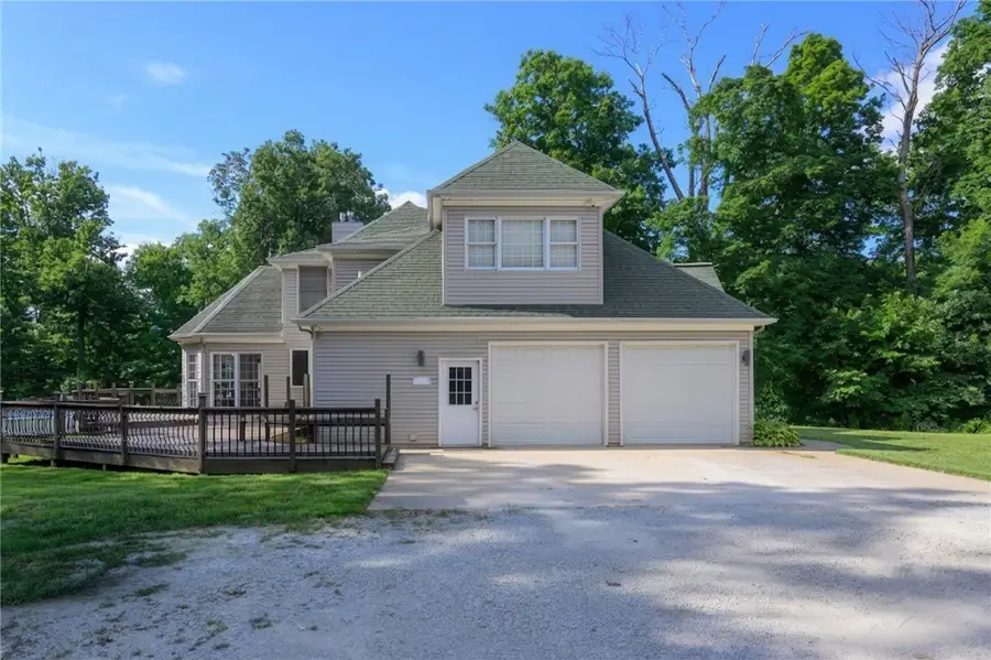 4 Woodbird Drive, Effingham, IL 62401 - #3