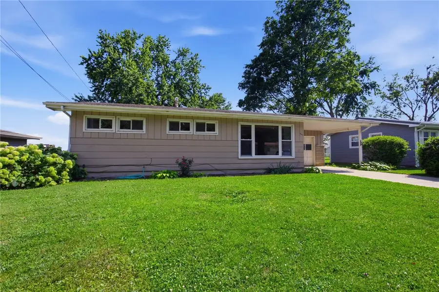 905 Holiday Drive, Effingham, IL 62401 - #2