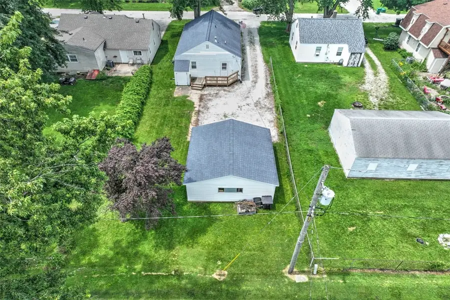 462 S Durfee Street, Warrensburg, IL 62573 - #3
