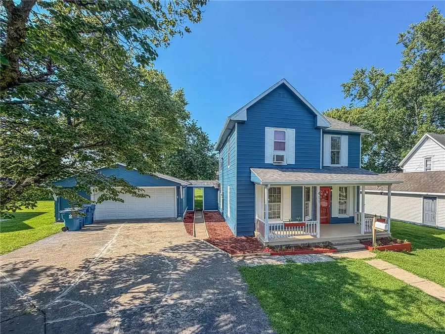 411 Seminary Avenue, Hoopeston, IL 60942 - #2