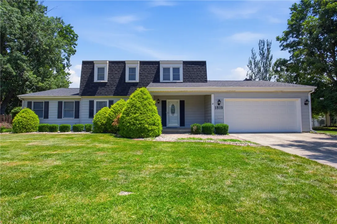 1819 Reynolds Drive, Charleston, IL 61920 - #1