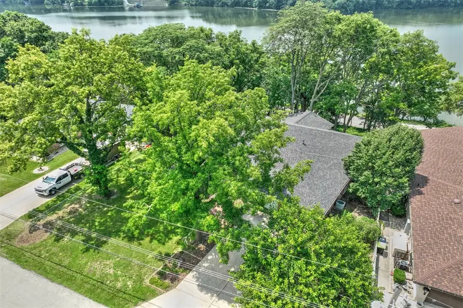 3045 Lake Bluff Drive, Decatur, IL 62521 - #2