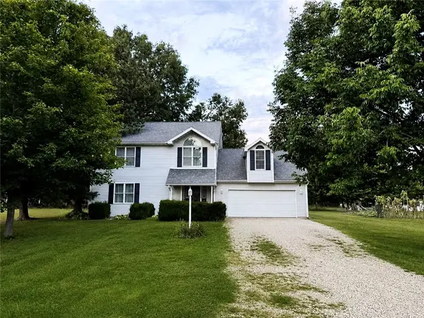 310 N Strasburg Street, Strasburg, IL 62465