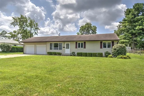 49 Berry Drive, Decatur, IL 62526
