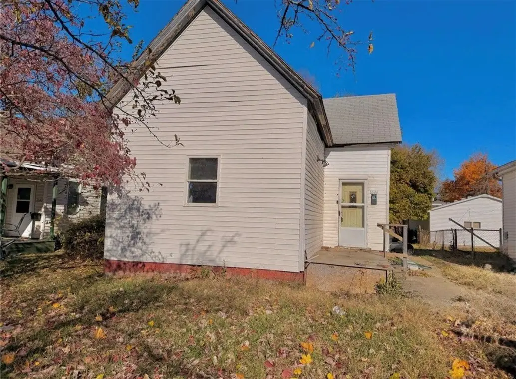 1646 E Wood Street, Decatur, IL 62521 - #1