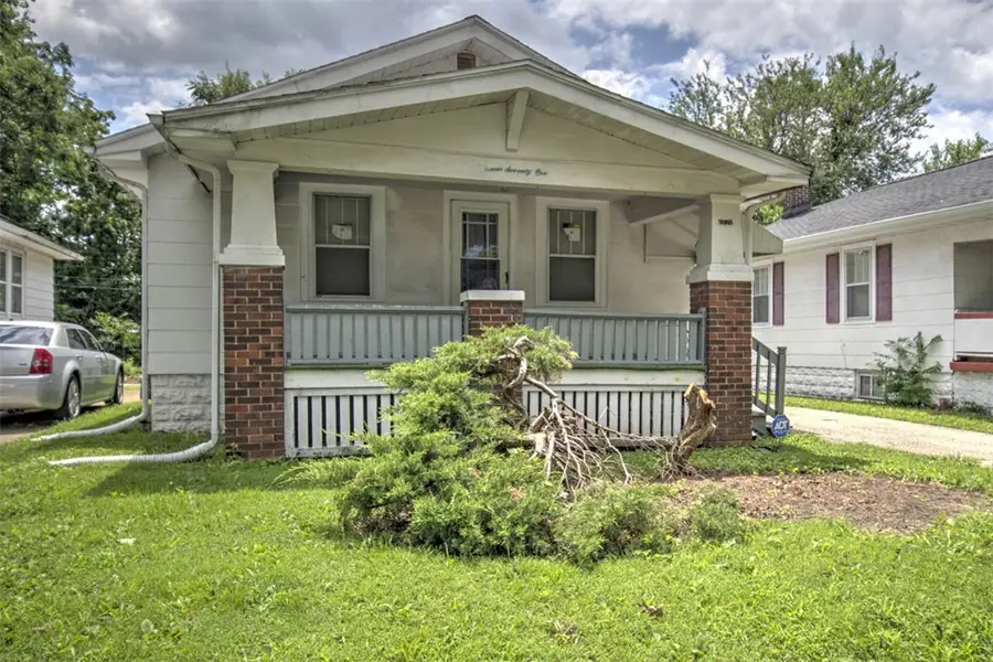 1371 E Division Street, Decatur, IL 62526 - #3