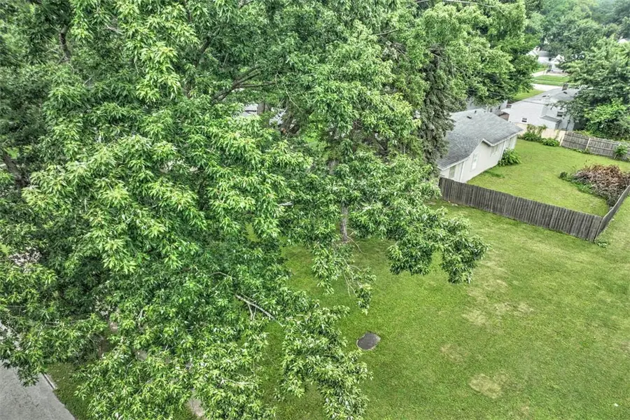 1420 E Decatur Street, Decatur, IL 62521 - #2