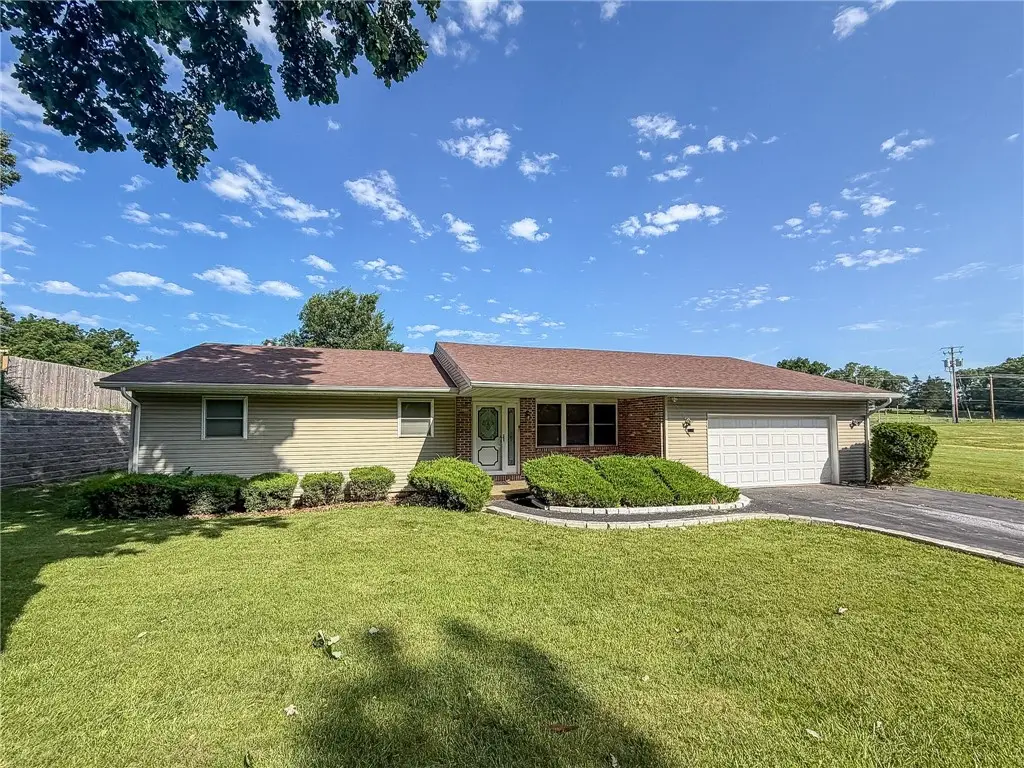 3750 Lake Shore Drive, Decatur, IL 62521 - #1