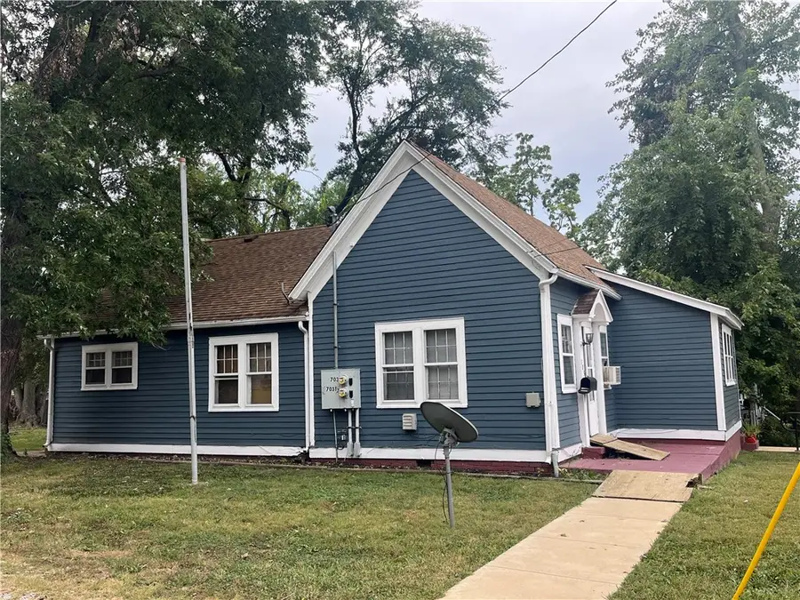 703 10th Street, Charleston, IL 61920 - #2