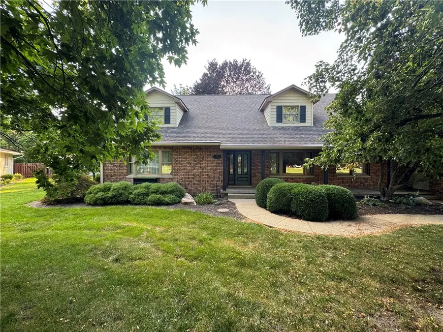 109 Woodlawn Drive, Chrisman, IL 61924 - #2