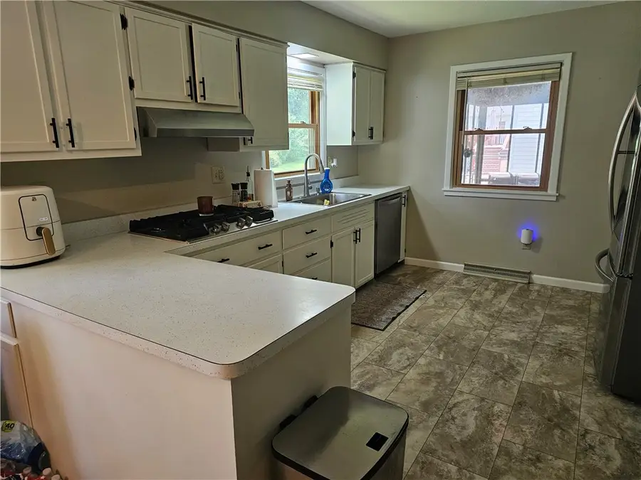 4156 N Sunderland Drive, Decatur, IL 62526 - #3