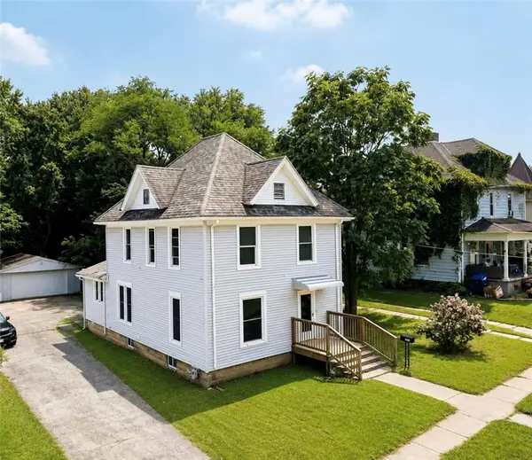 230 E Madison Street, Paris, IL 61944