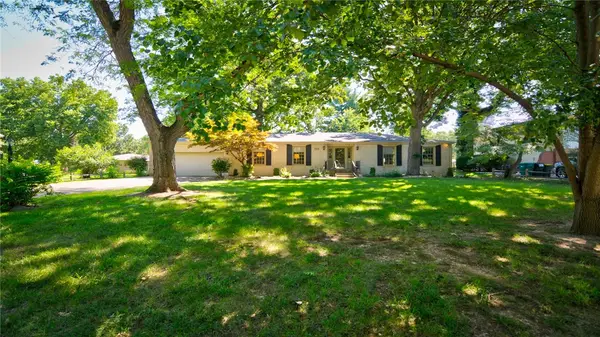 5224 Yavapai Drive, Forsyth, IL 62535