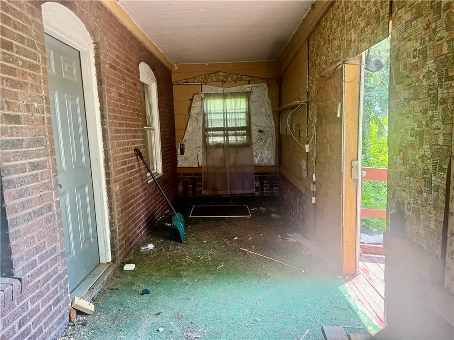 944 E Johns Avenue, Decatur, IL 62521 - #2