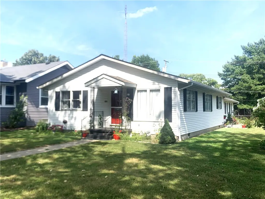806 S Poplar Street, Pana, IL 62557 - #1