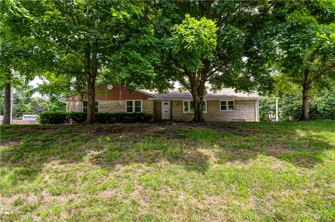 8 NE Carroll Drive, Decatur, IL 62526 - #1